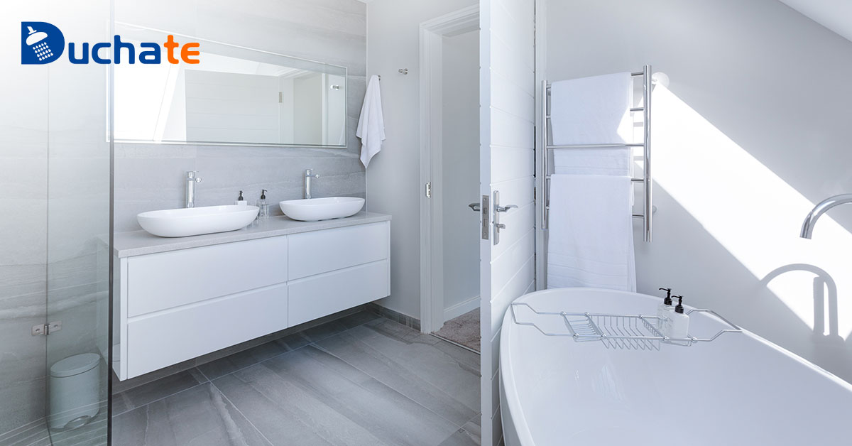 Cómo conseguir un baño moderno y elegante con una reforma