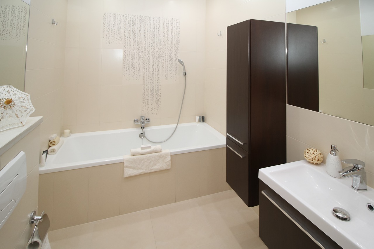 Cómo elegir los mejores materiales para tu reforma de baño